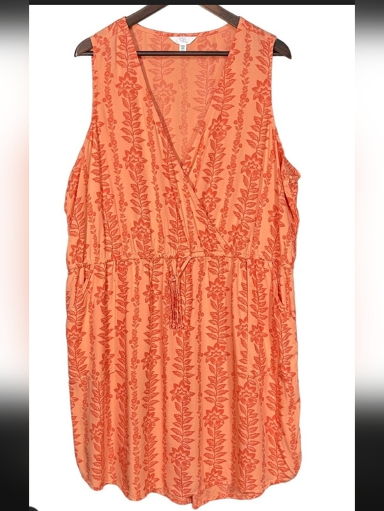 Time and Tru Dresses & Skirts - Time and Tru Coral Floral Sleeveless Dress